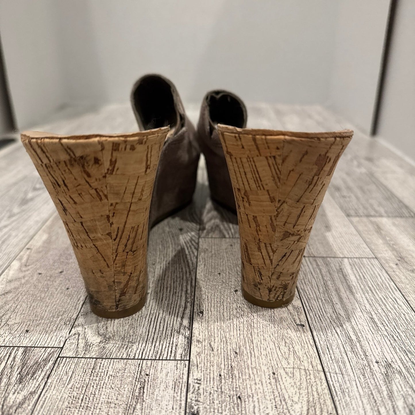 Nine West tan sandals with cork base. 8.5