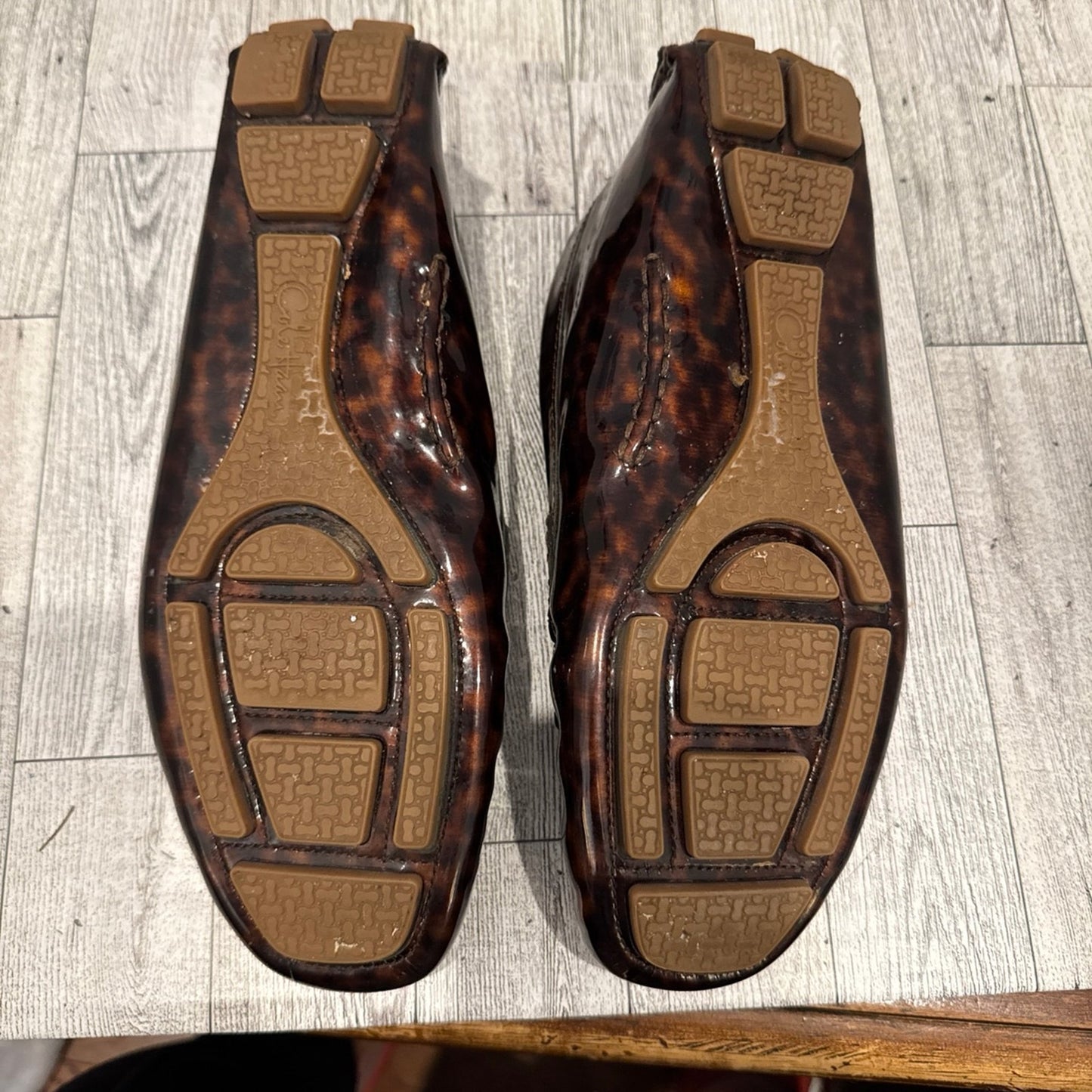 Vintage rare Cole Hann patent leather leopard loafer