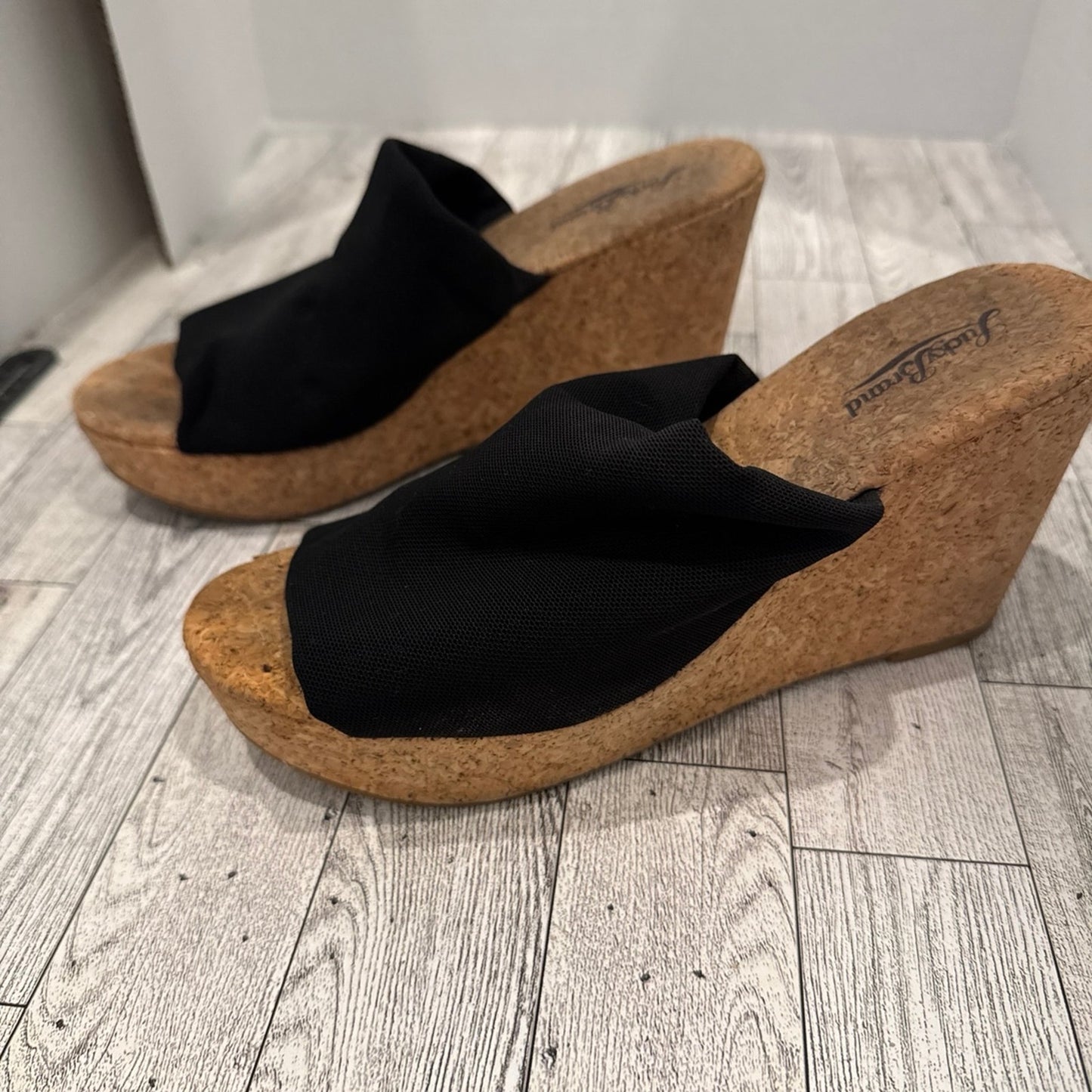 LUCKY Brand black Stretchy mule.
