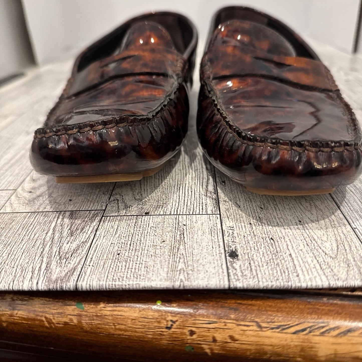 Vintage rare Cole Hann patent leather leopard loafer